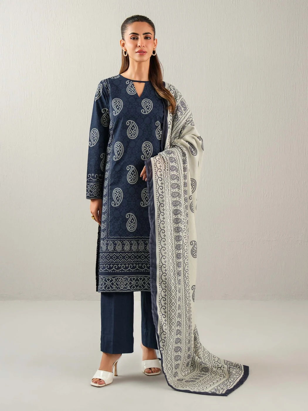 2 Piece Slub Khaddar Paste Suit (Unstitched) — Blue